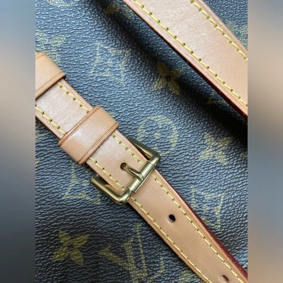 LOUIS VUITTON Monogram
Musette Salsa Shoulder Bag - Picture 10 of 12